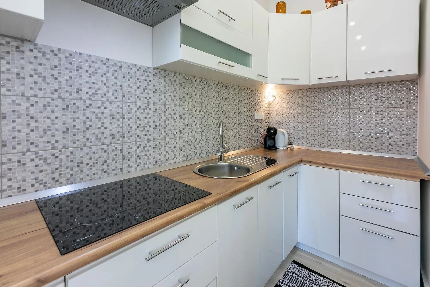 Holiday home Hundefreundliches Ferienhaus Nur 270 Meter Zum Strand Mit Meerblick, Tischtennis, Grillbereich Crikvenica