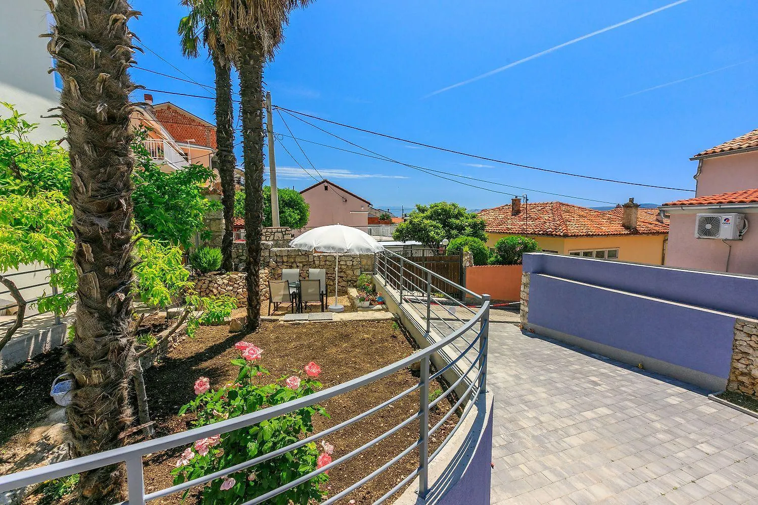 Hundefreundliches Ferienhaus Nur 270 Meter Zum Strand Mit Meerblick, Tischtennis, Grillbereich Crikvenica
