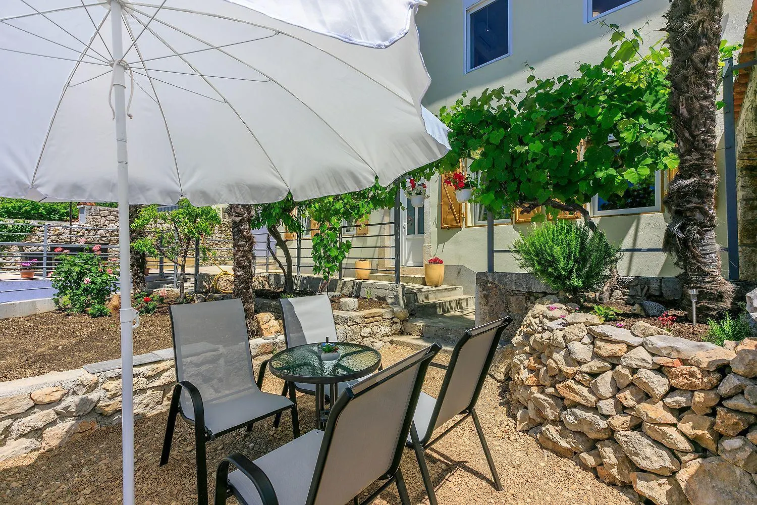 Hundefreundliches Ferienhaus Nur 270 Meter Zum Strand Mit Meerblick, Tischtennis, Grillbereich Crikvenica Holiday home